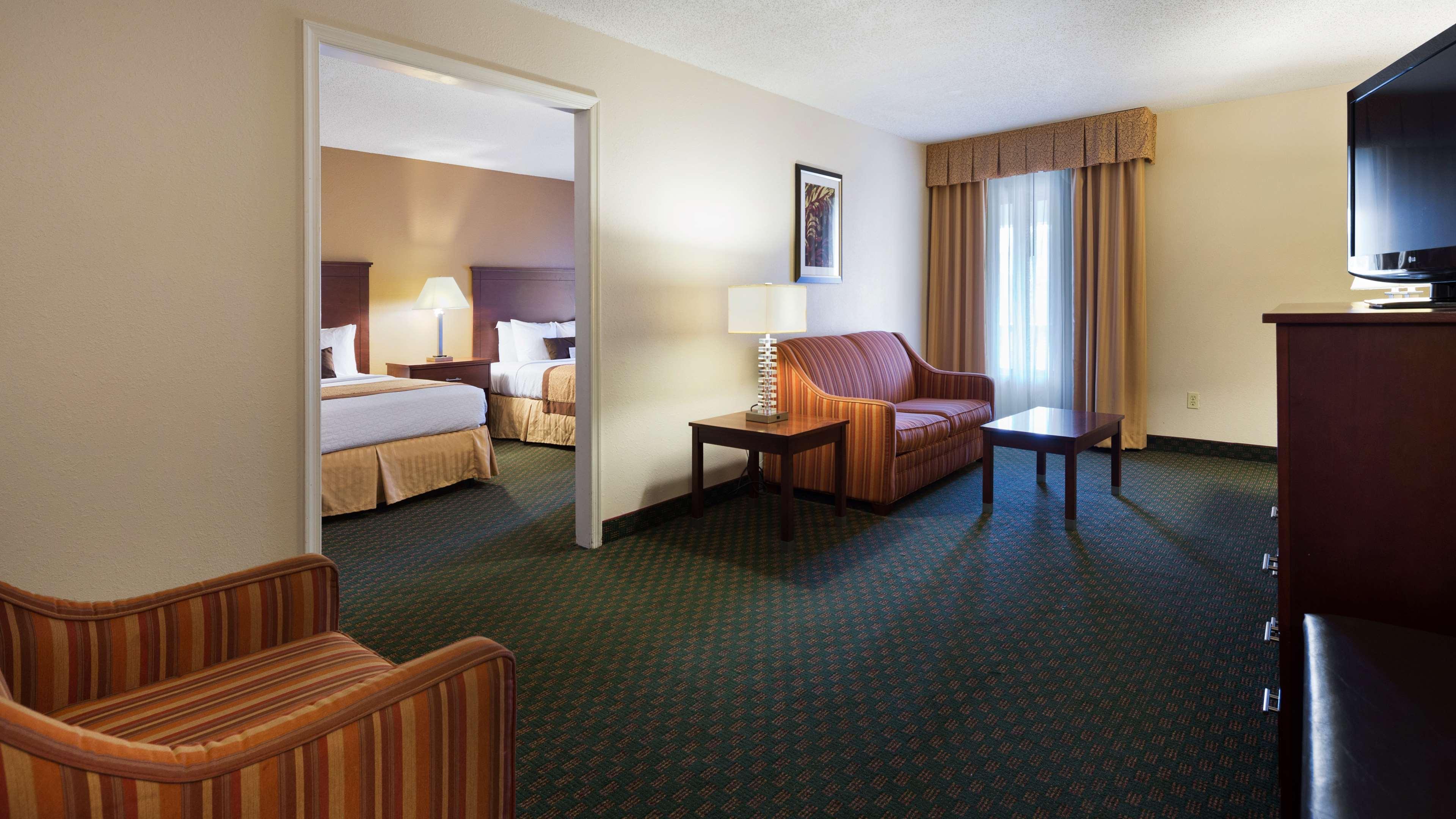 Best Western Plus Governor'S Inn Richmond Midlothian Exterior foto